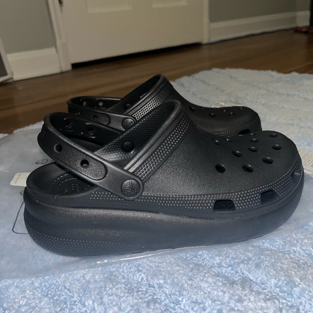 Classic crocs cuties junior 6/women’s 7